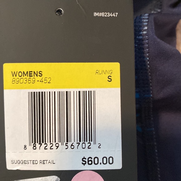 Nike Cropped Leggings - Picture 5 of 6